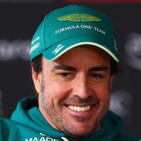 Un experto en F1 analiza el bajón de Aston Martin y Fernando Alonso con el AMR26: "Con Honda, es inaceptable"