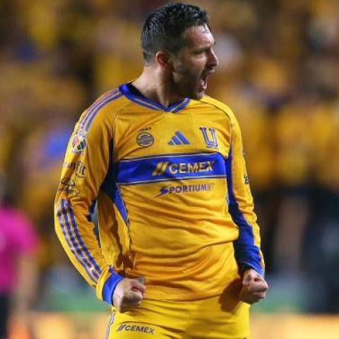 XI Ideal | El rugido histórico de Gignac domina la Jornada 10