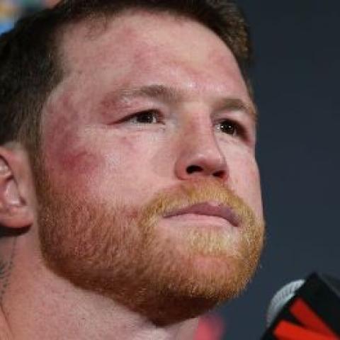 Canelo Álvarez enfrenta encrucijada tras el silencio sobre su regreso al ring