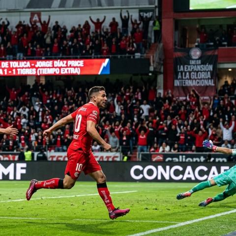 Jorge Díaz Price con el Toluca