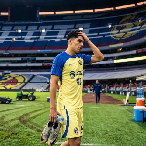  Kevin Álvarez 