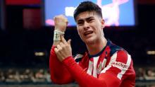 Chivas regresa al liderato de la Liga MX tras goleada a León