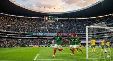 México rompe la maldición inaugural